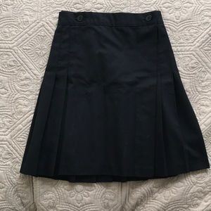 American Apparel Pleated Skirt. XS. Color: Navy